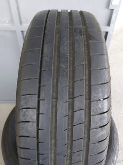 235/65 R18 106W Goodyear F1 Asymmetric 3 letní 4ks - 2