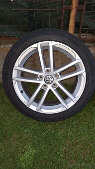 Alu VW GOLF GTD 17" 5x112 s letními pneu CONTINENTAL. - 2