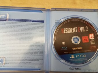 Resident Evil 2 PlayStation 4 - 2
