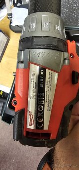 Aku vrtací šroubovák Milwaukee M18 FDD2 + 2 baterie - 2