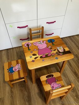 Dětský stoleček s židlemi masiv - 2
