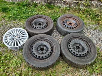 205/55/16 plechové disky 5x110 + poklice Alfa Romeo - zimní - 2