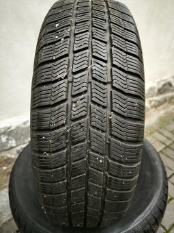 SADA ZIMNCÍH PNEUMATIK BARUM POLARIS 3 195/65R15 - 2
