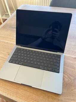 MacBook Pro 2021 16 palců  | M1 Pro | 98% baterie | záruka - 2