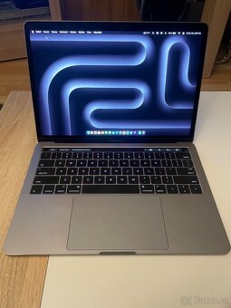 MacBook Pro 13, TouchBar, 16/251GB - REZERVACE - 2