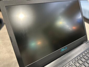 Prodám notebook ASUS M570DD-DM001T - 2