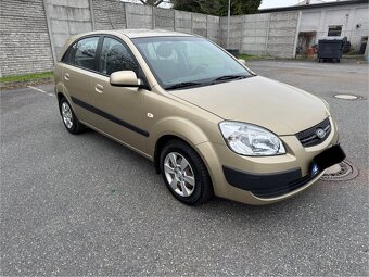 Kia Rio 1.4i 71kw původ ČR , kompletní servisní historie. - 2