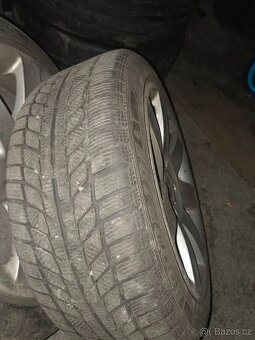 Zimní kola 7mm Originál BMW Pneu Goodride 225/45 R17 - 2