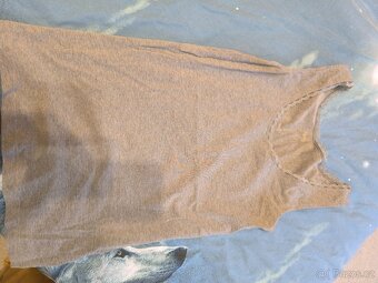 Prodám tašku plnou oblečení vel.38-40 - 2