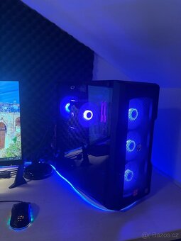 Herní PC s Monitorem - 2