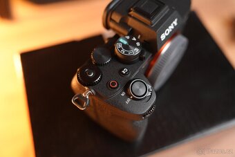 Fotoaparát Sony A7 IV + SmallRig Foldable L Bracket 3984 - 2