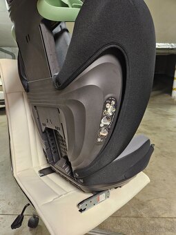 Autosedačka Cybex Silver Solution B isofix 2023 Steel Grey - 2