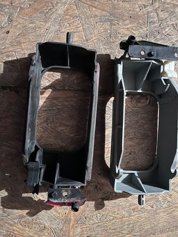 E36 ramecek mlhovky - 2