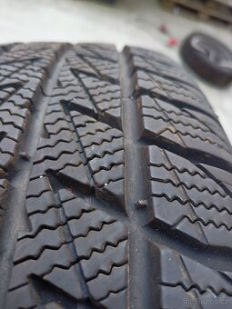 Zimní pneu Ford Focus c max - 2