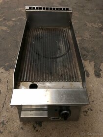 GRILOVACI PLOTNA ZANUSSI - 2