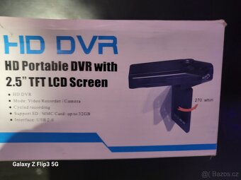 HD DVR přenosná kamera do auta - 2