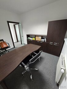 Kancelářský nábytek Egger masiv - 2