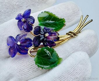 NÁDHERNÁ 14K BROŽ - FIALKA S NEFRITY, AMETYSTY A DIAMANTY - 2