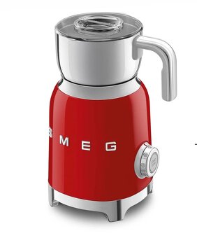 Šlehač mléka SMEG 50's Retro Style 0,6l červený - 2