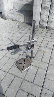 Stojan na vrtačku - 2