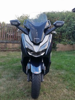 Honda Forza 300 - 2