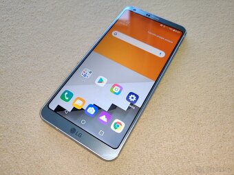 LG G6.  Dual sim.  4gb/32gb+micro SDHC.  Šedá metalíza - 2