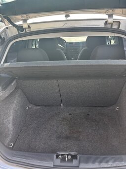 Pronájem fabia 1 auto - 2