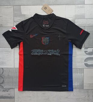 Barcelona 24/25 Away - 2