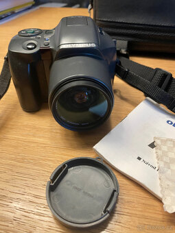 Fotoaparát na kinofilm OLYMPUS - 2