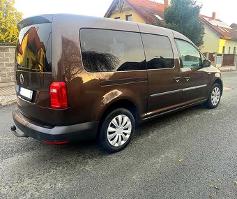 Prodám Caddy Maxi 2.0 tdi r.v.2018 7 míst - 2