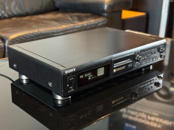 Sony MDS-JE500 MiniDisc přehrávač - 2