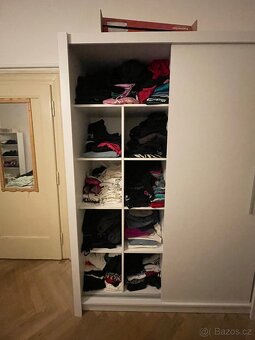 Šatní skříň - 2