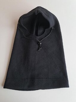 černá flísová kukla - 2