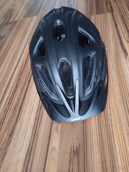 Cyklistická helma UVEX - 2