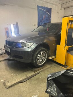 BMW e91 320d 120kw - 2