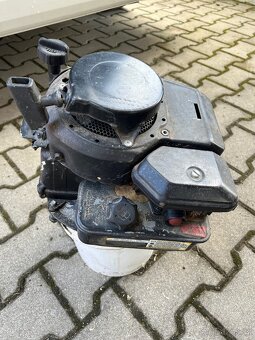 Motor ze sekačky - 2