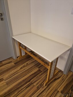 Rostoucí stůl polohovatelný - 2