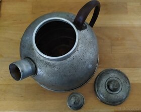 Prodám - hliníkovou konvici, hliníkový ešus, váhu - 2