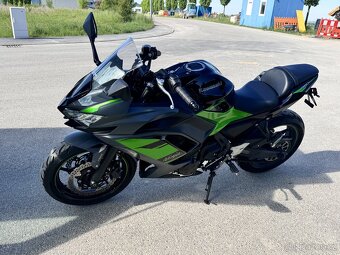 Kawasaki Ninja 650 - 2