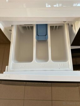 Pračka se sušičkou Hisense WD3S8042BW - 2