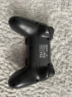 PlayStation 4 ovladač - 2
