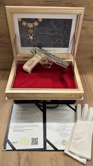 CZ 75 Řád Bílého lva - 2
