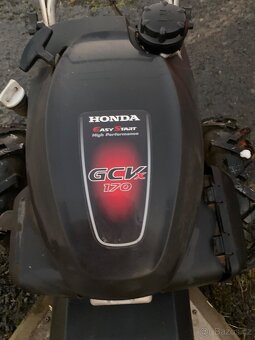 Sekačka Dakr Tekton - 2