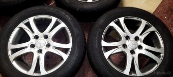 Sada kol 205/60 R16 zimní 5x114,3 ET48 střed 67,1 - 2