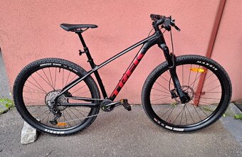 XC kolo TREK X-Caliber 9 + příslušenství. Záruka. - 2