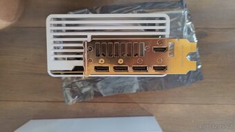 ROG-STRIX-RTX4090-O24G-WHITE - 2