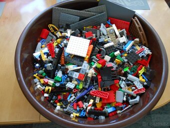 Přes 7kg stavebnice LEGO + DUPLO + různé foto - kusy foto - 2
