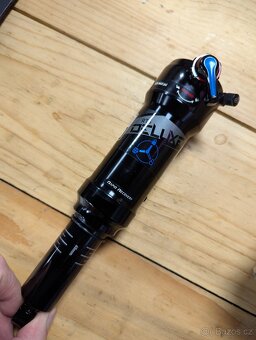 Rock Shox Deluxe RT3 230/65 mm po kompletní repasi - 2