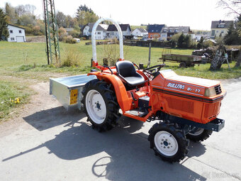 Traktor Kubota B1-17 - 2
