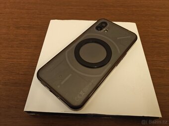 Nothing phone 1 - 2